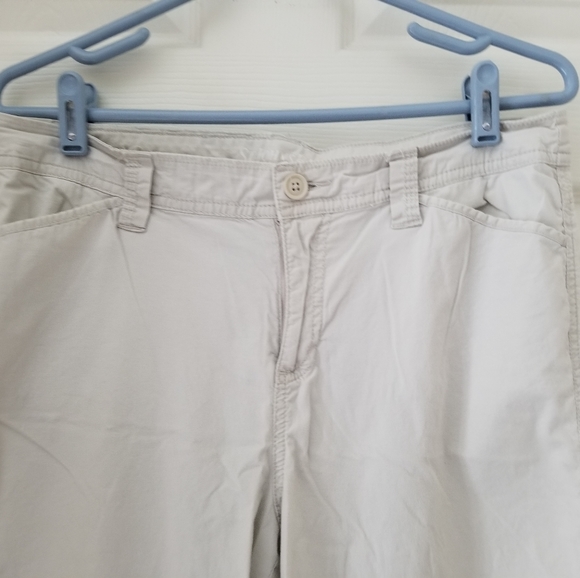 St. John's Bay capris - Picture 3 of 5